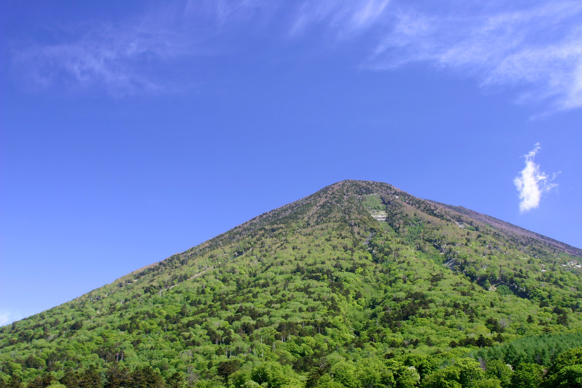 男体山の楽しみかた！「登る・知る・見る」をそれぞれ紹介！